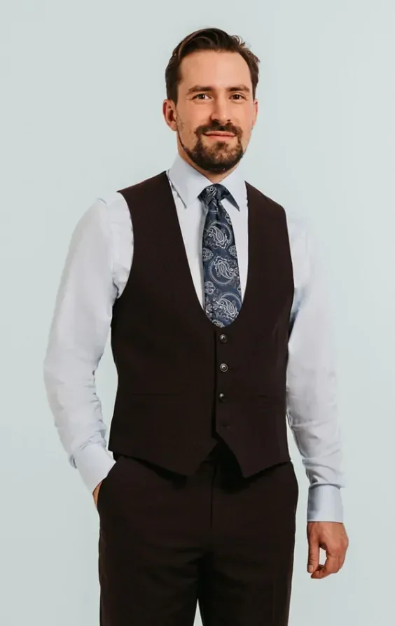 Burgundy 3 Piece Suit thumbnail 9