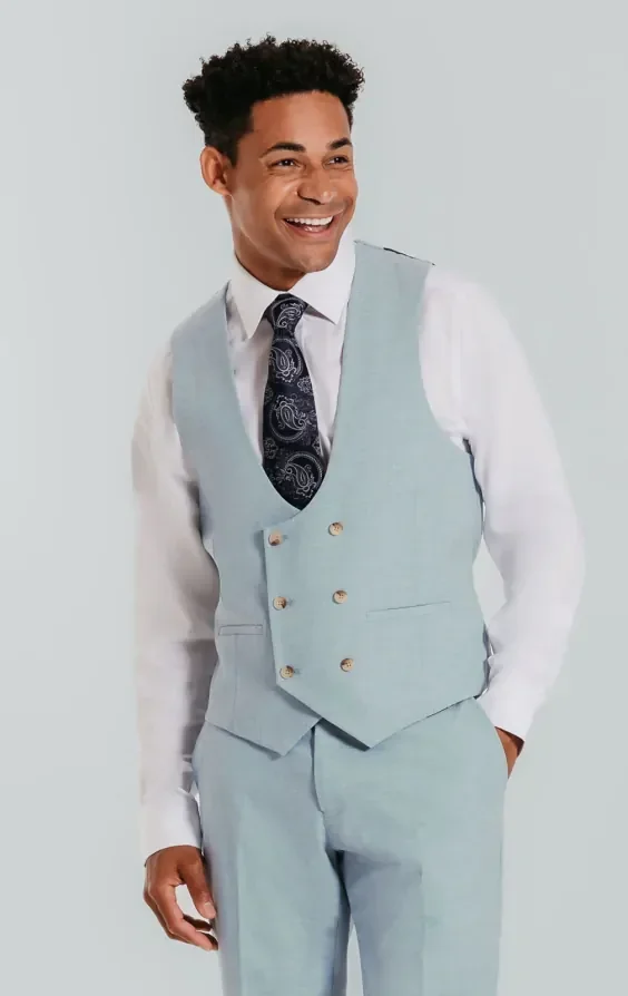Light Blue Suit with Peak Lapel thumbnail 9