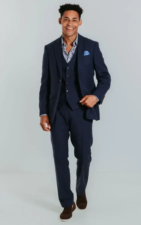 Navy Linen 3 Piece Suit thumbnail 3