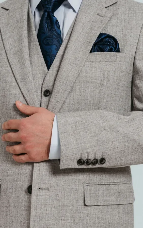Grey Flannel Suit thumbnail 4