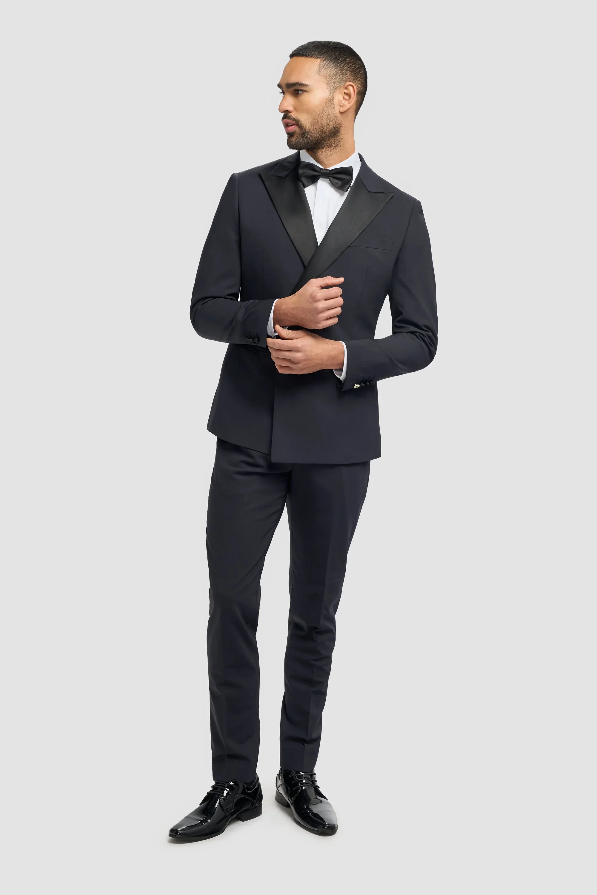 Aspen Midnight Navy Double Breasted Two Piece Suit thumbnail 2