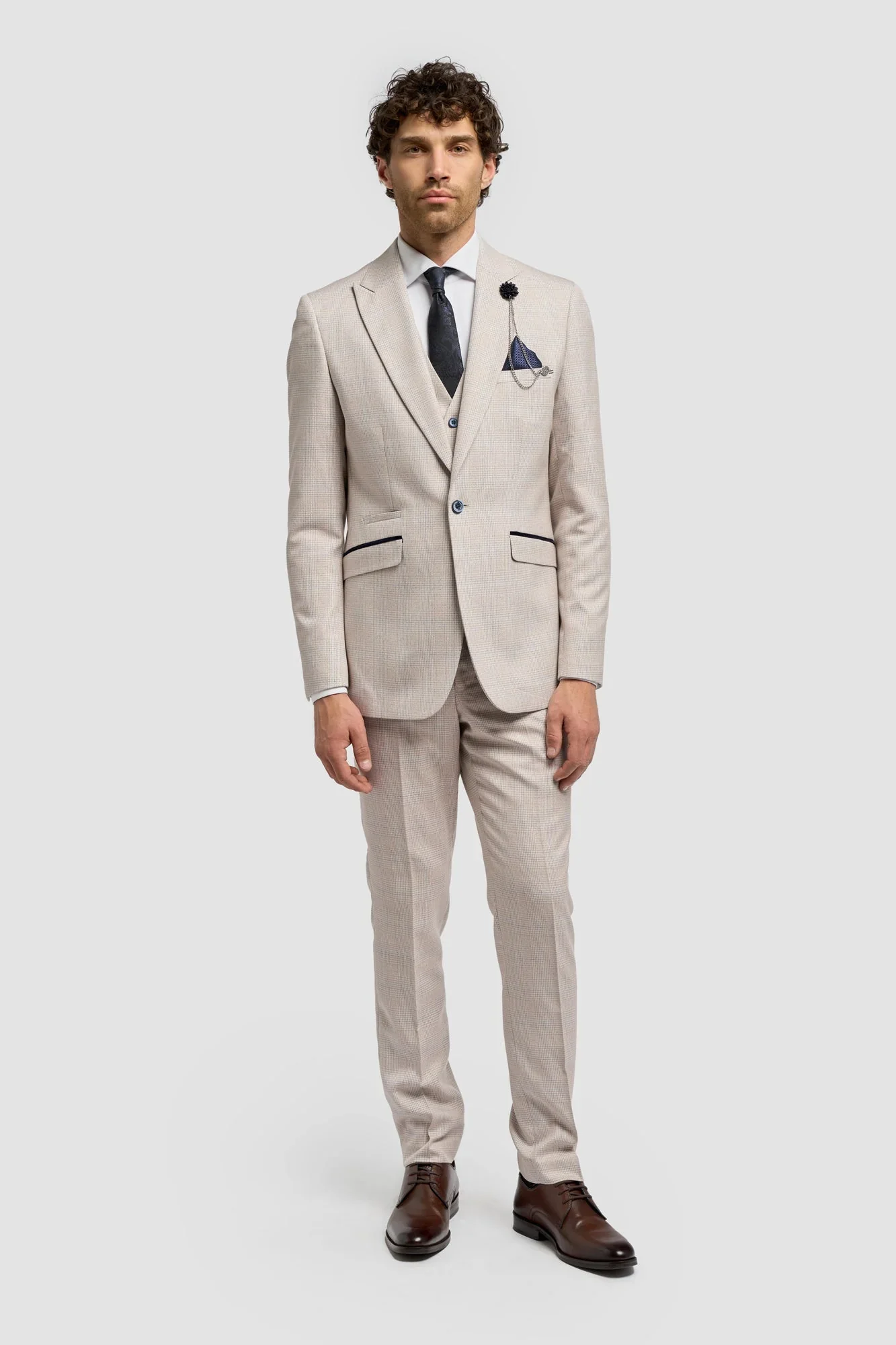 Caridi Beige Short Check Three Piece Suit thumbnail 2