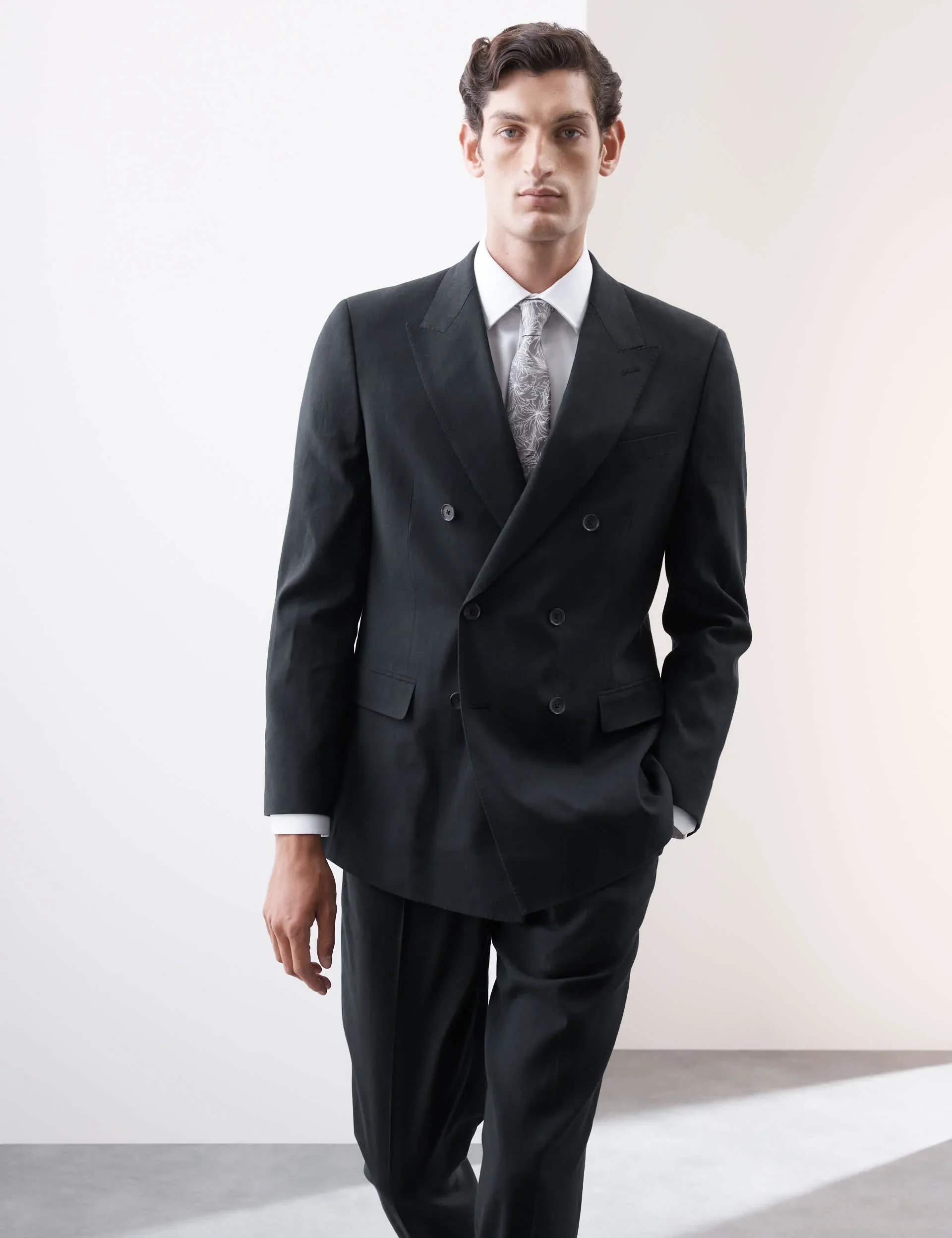 Tailored Fit Italian Performance Linen Blend Double Breasted Suit Jacket primary image