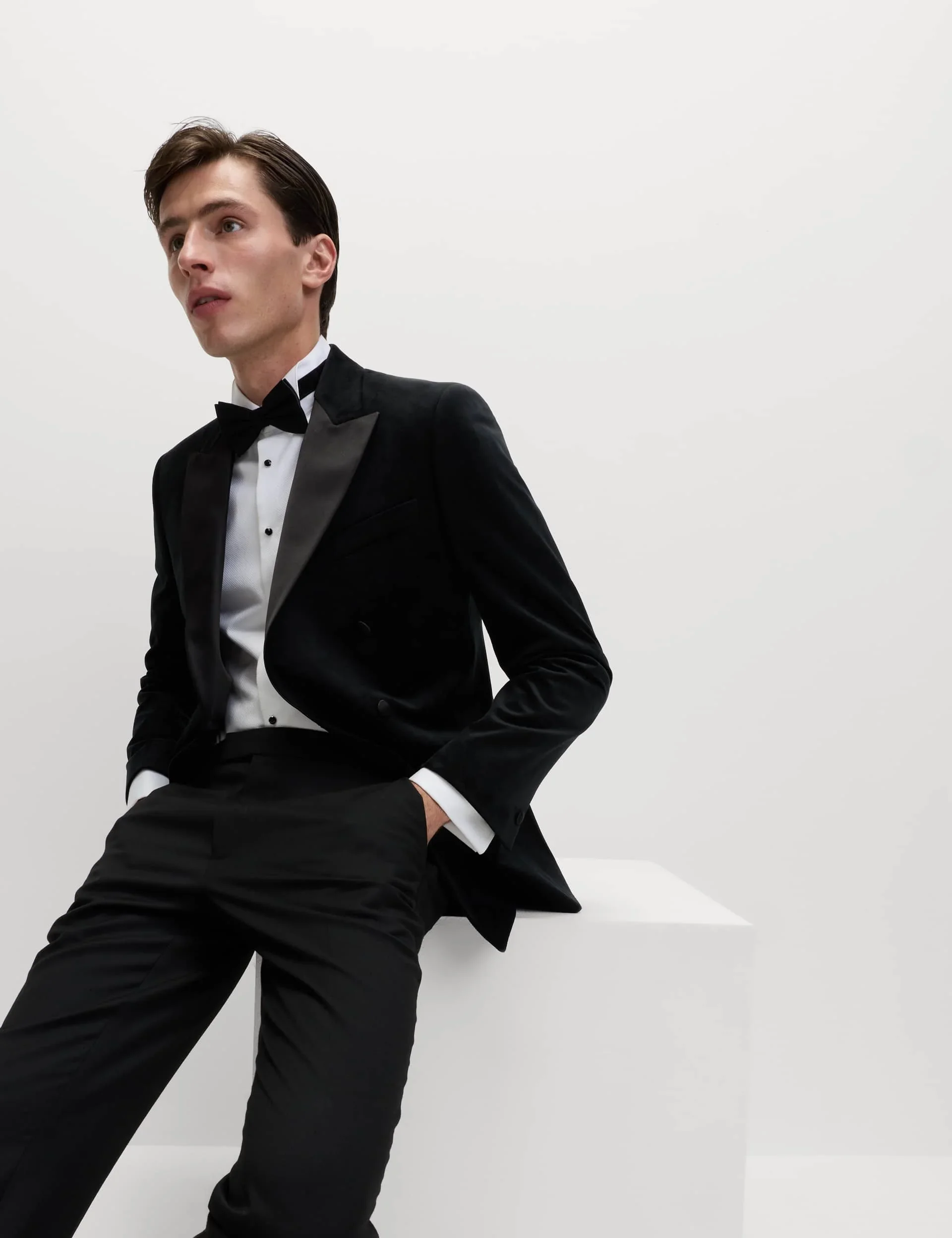 Tailored Fit Velvet Suit Jacket thumbnail 4